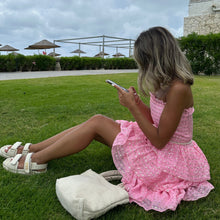 Load image into Gallery viewer, Daisy (pink)