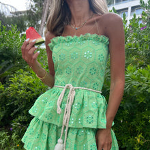 Load image into Gallery viewer, Daisy (green)