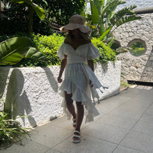 Load image into Gallery viewer, Iris set (white)