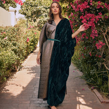 Load image into Gallery viewer, Half Velvet (Green)/half Metallic (Gold)