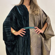 Load image into Gallery viewer, Half Velvet (Green)/half Metallic (Gold)