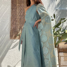 Load image into Gallery viewer, Grace (Tiffany)