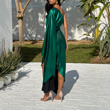 Load image into Gallery viewer, Metallic Athena (Green)