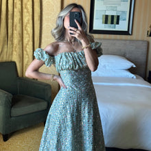 Load image into Gallery viewer, Fleur (green)