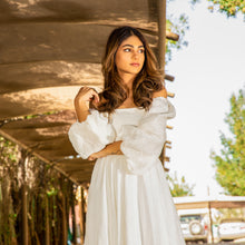 Load image into Gallery viewer, Another day (white)