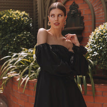 Load image into Gallery viewer, Flower girl (Black)