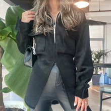 Load image into Gallery viewer, Front Slit Wool Shirt (Black)