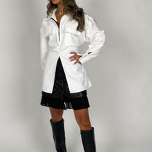 Load image into Gallery viewer, Front Slit Wool Shirt (White)