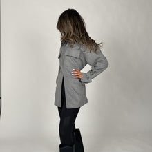 Load image into Gallery viewer, Front Slit Wool Shirt (Gray)