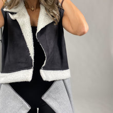 Load image into Gallery viewer, 2 in 1 vest (Black)
