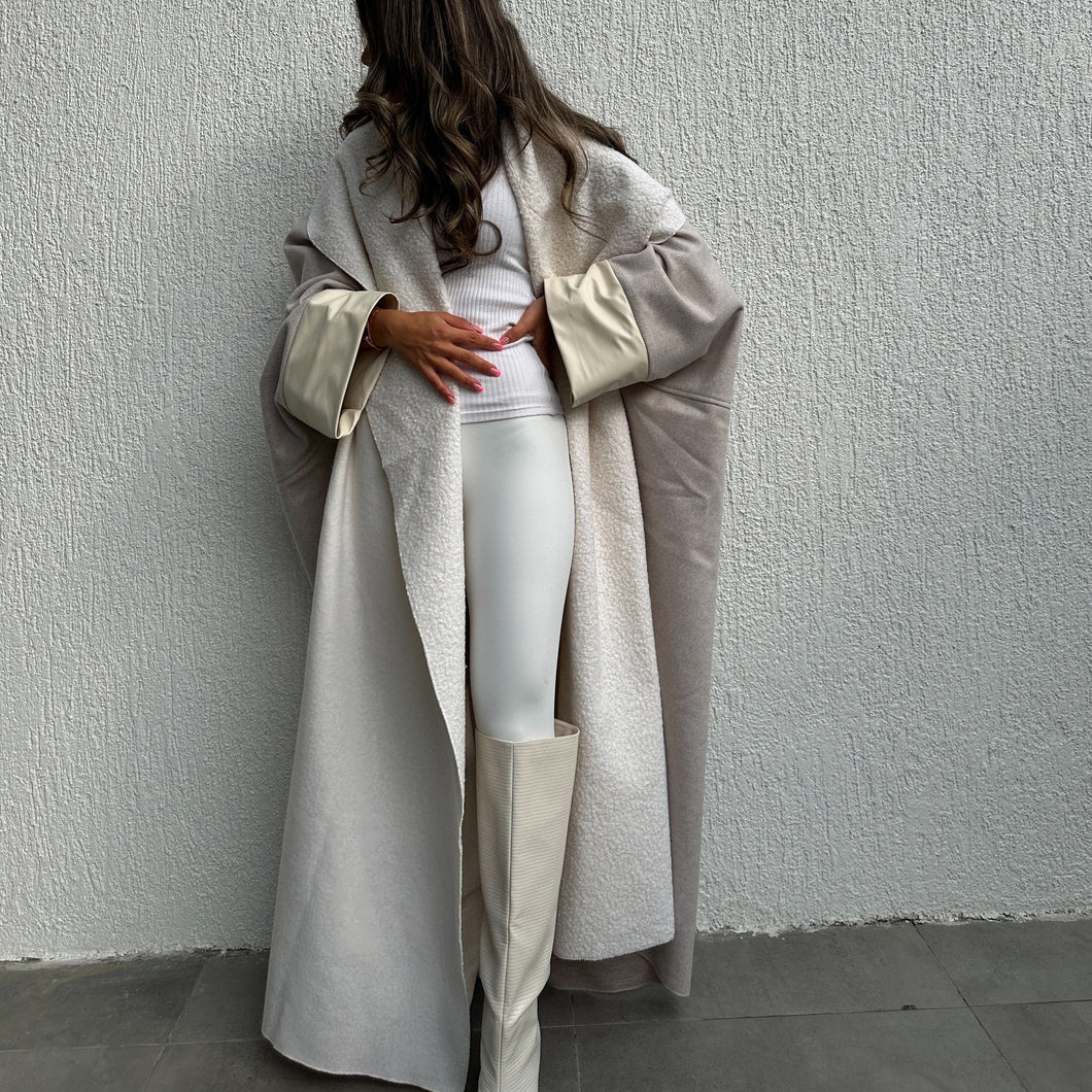 Reversible Bisht (white)