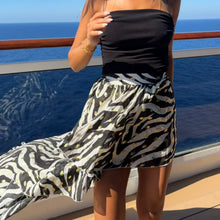 Load image into Gallery viewer, Wrap Skirt (Zebra)

